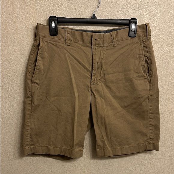 J Crew Men Stretch Bermuda Tan Shorts Waist 30 - Picture 1 of 4